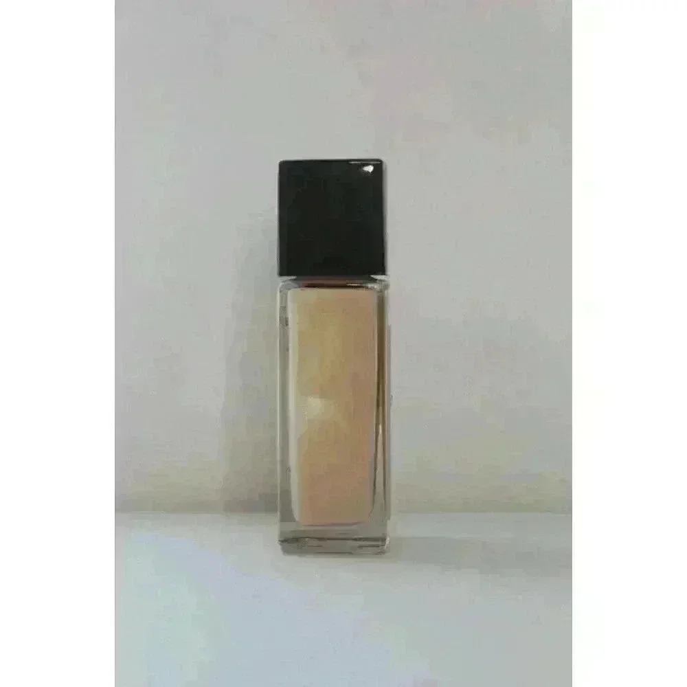 Maybelline Fit Me Matte & Poreless Liquid Foundation Makeup - 102 Fair Porcelain